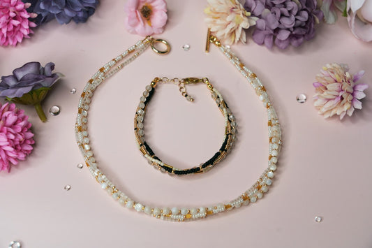 Herkkyys & Kauneus — Monikerroksinen helmiäinen choker