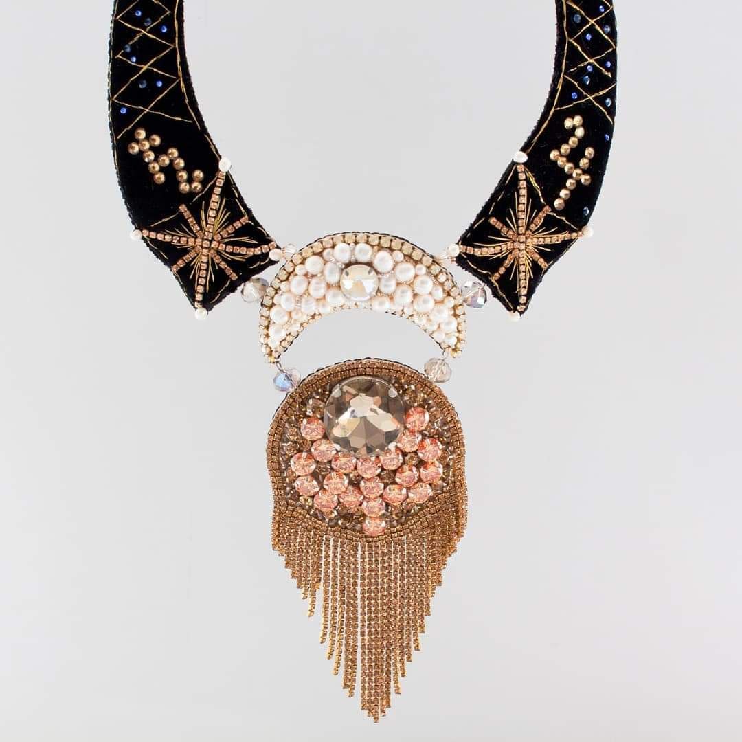 Kaulakoru “Astrologia”