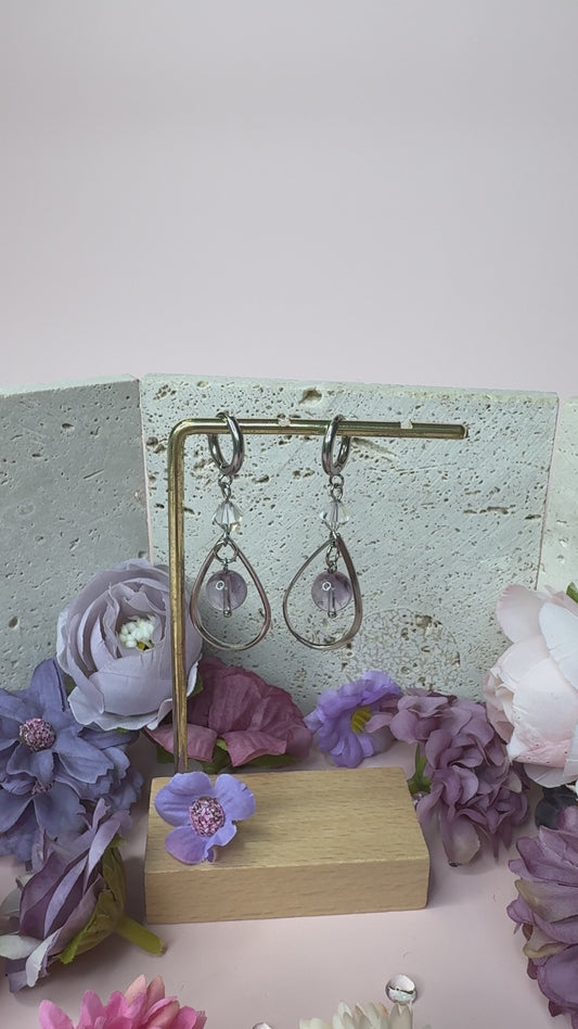 Ametistikorvakorut Swarovski-kristallilla